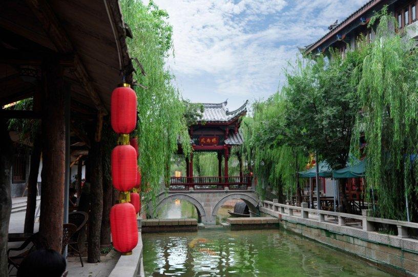 嘉应制药:根据公开资料显示,2015年南药梅片被省政府确定为广东省战略性新兴产业重点发展项目之一